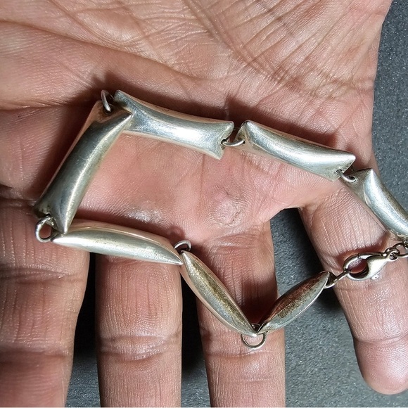 Sterling Silver 925 Puffed Hollow Bar Link Bracelet 8 Inch Long Weighs 17 Grams - Picture 2 of 7